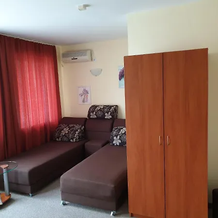 Family Diana 2* 포마리