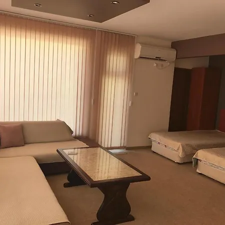 Family Diana Отель Поморие