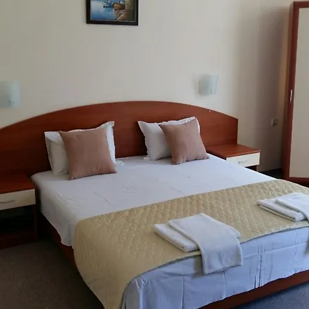 Family Diana 2* 포마리